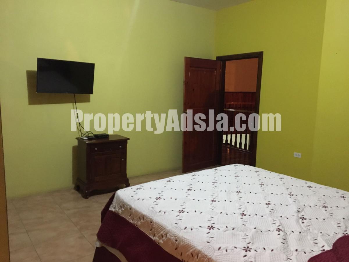 House For Rent in Mona, Kingston / St. Andrew Jamaica