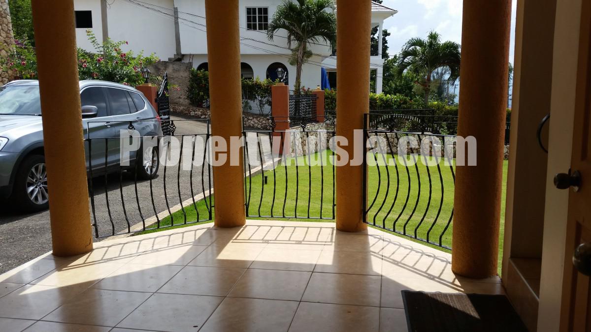 Apartment For Rent in Red Hills, Kingston / St. Andrew Jamaica