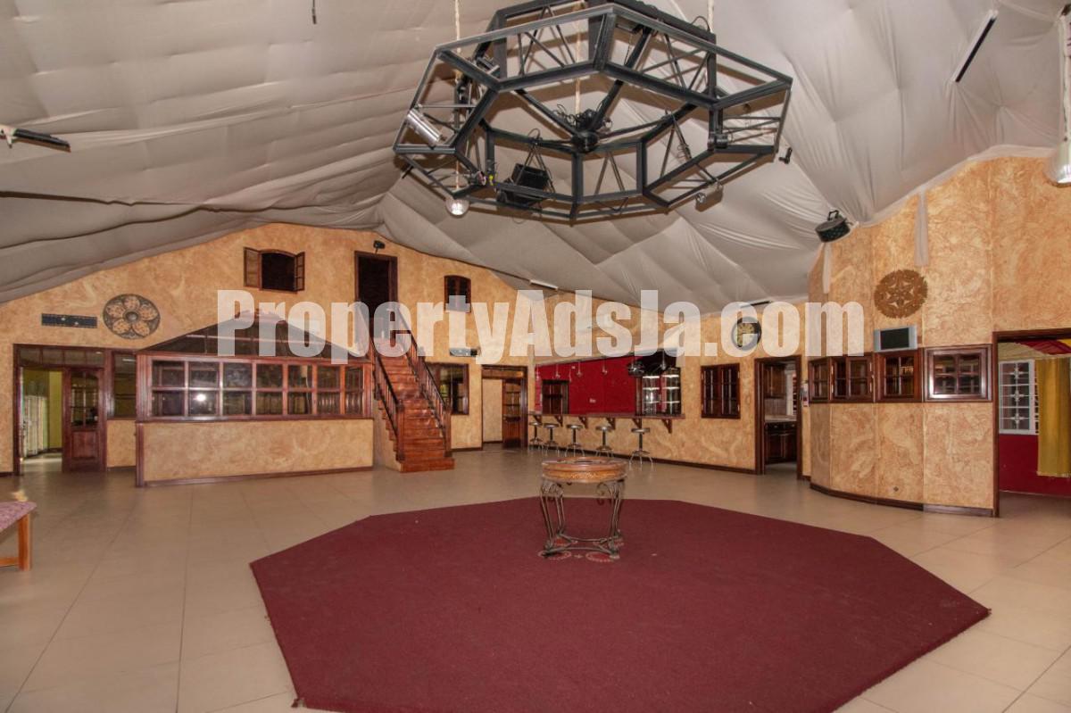 House For Sale in KINGSTON 19, Kingston / St. Andrew Jamaica