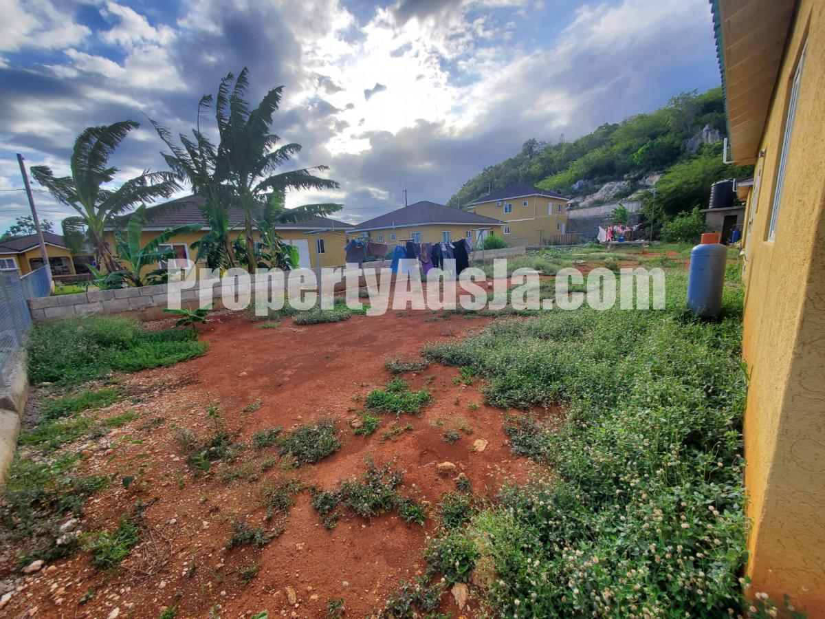 House For Sale in PART OF TREDEGAR PARK, St. Catherine Jamaica