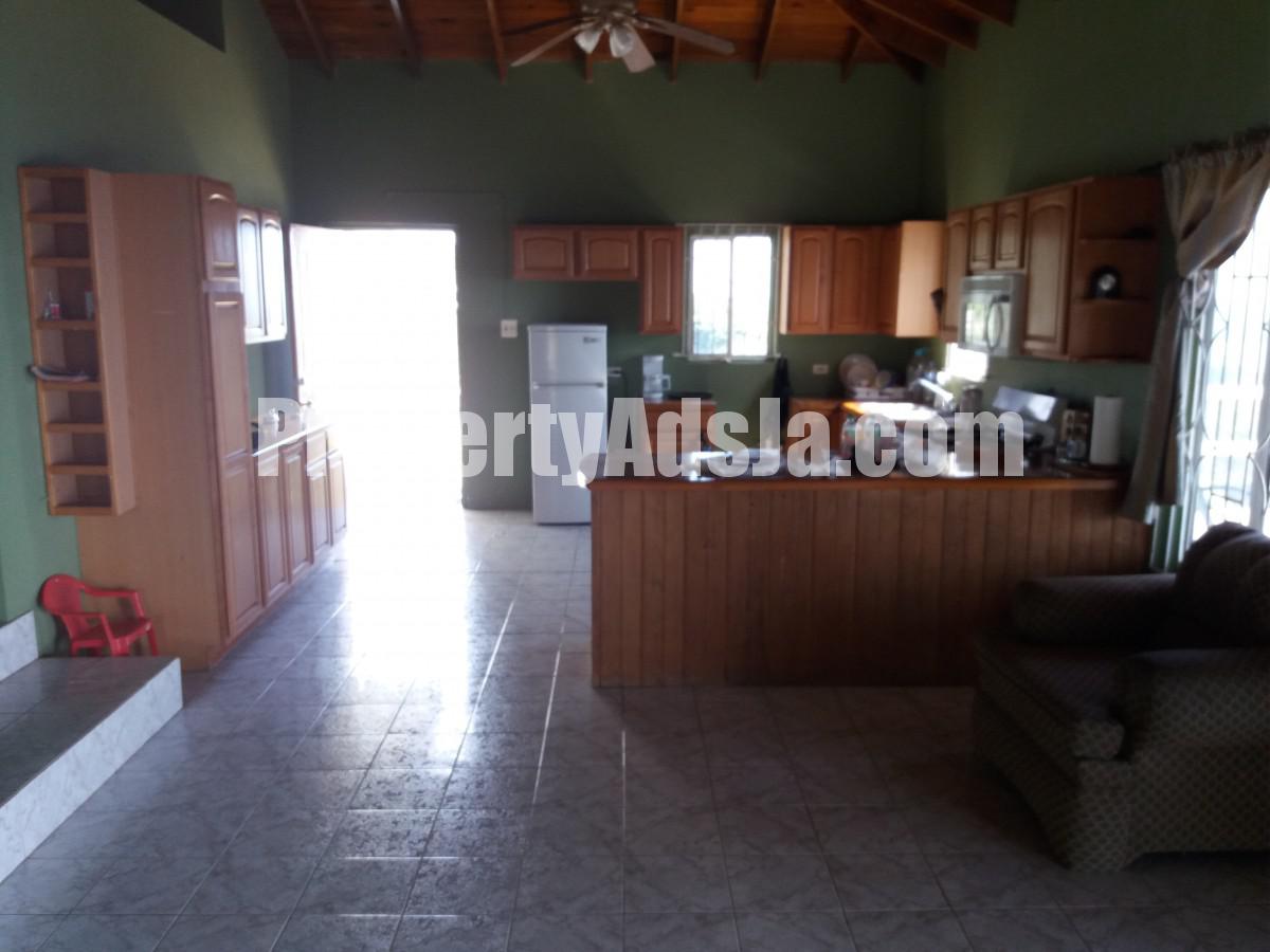 House For Sale in Whitehouse, Westmoreland Jamaica