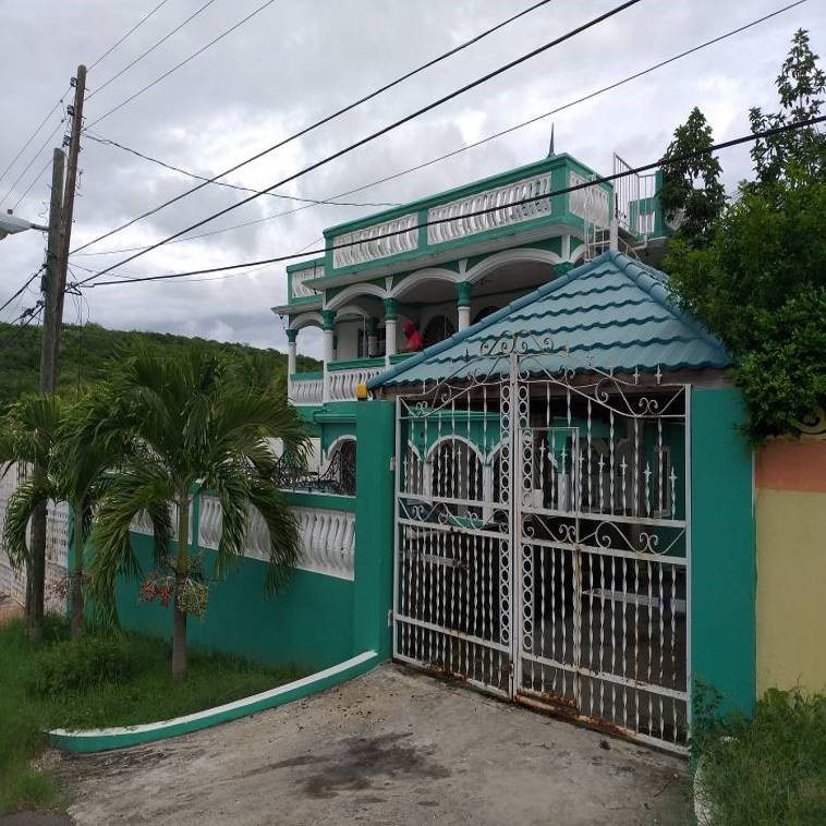 House For Sale in SPANISH TOWN, St. Catherine Jamaica