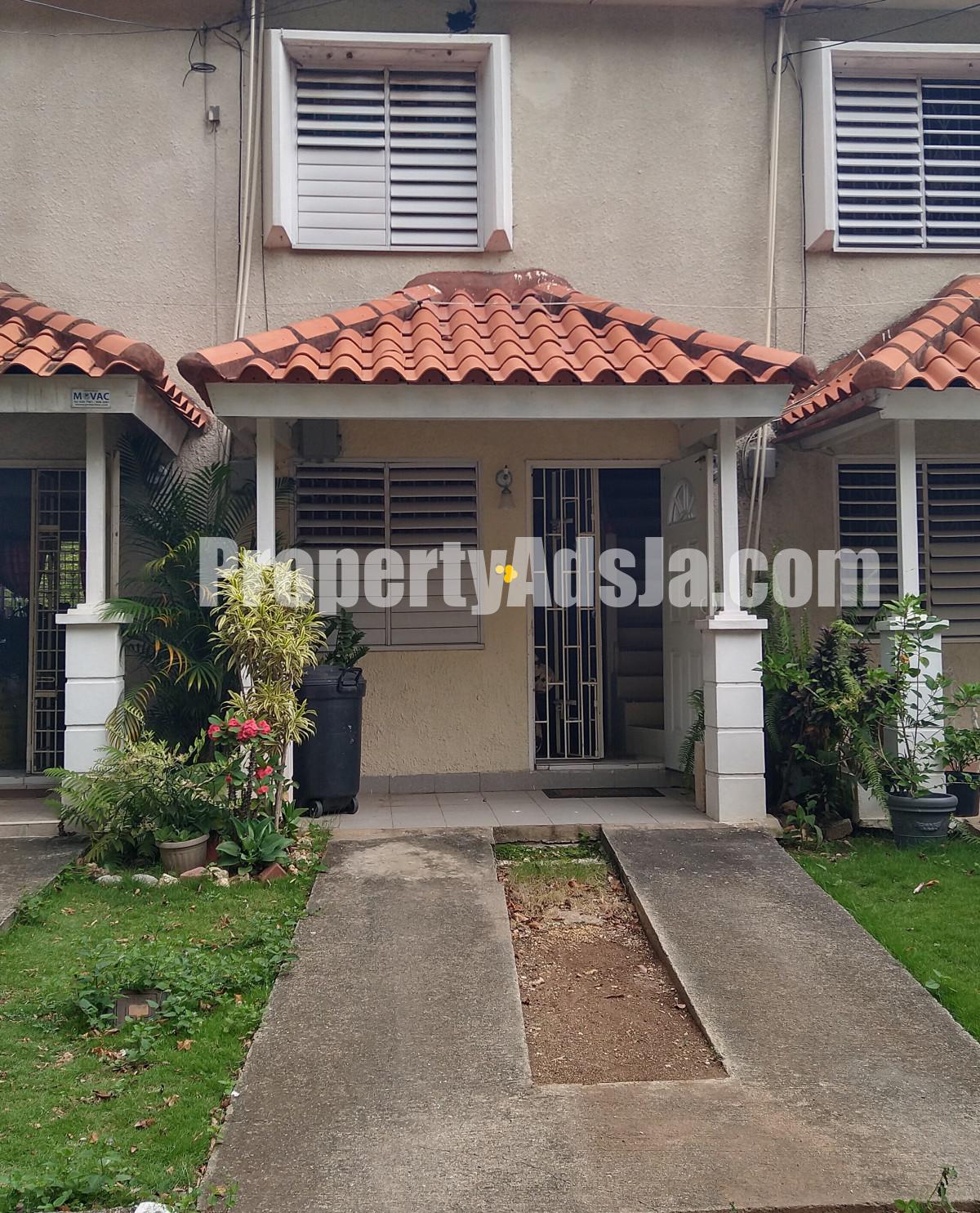 Townhouse For Rent in Kingston 20, Kingston / St. Andrew Jamaica