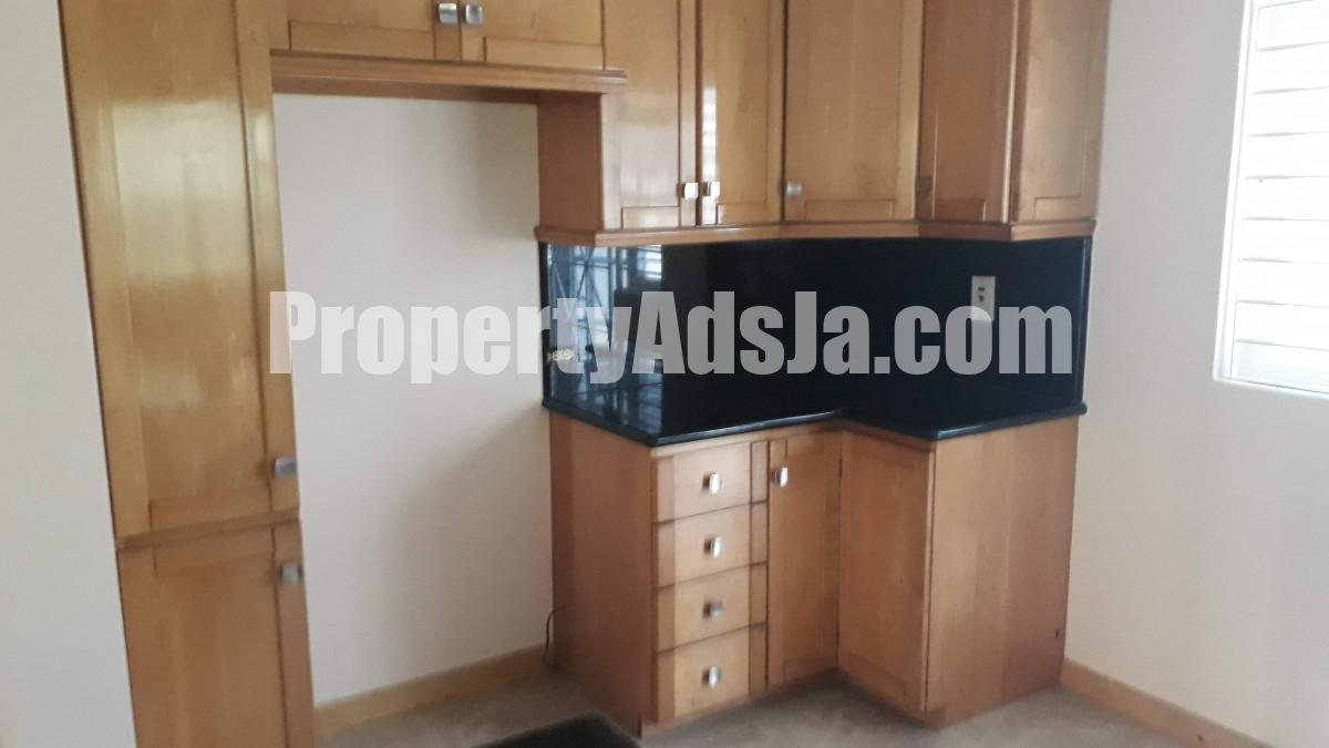 Apartment For Rent in Winchester Road, Kingston / St. Andrew Jamaica