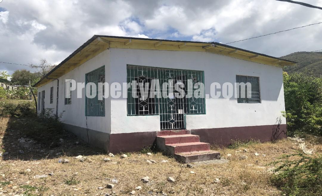House For Sale in YALLAHS, St. Thomas Jamaica