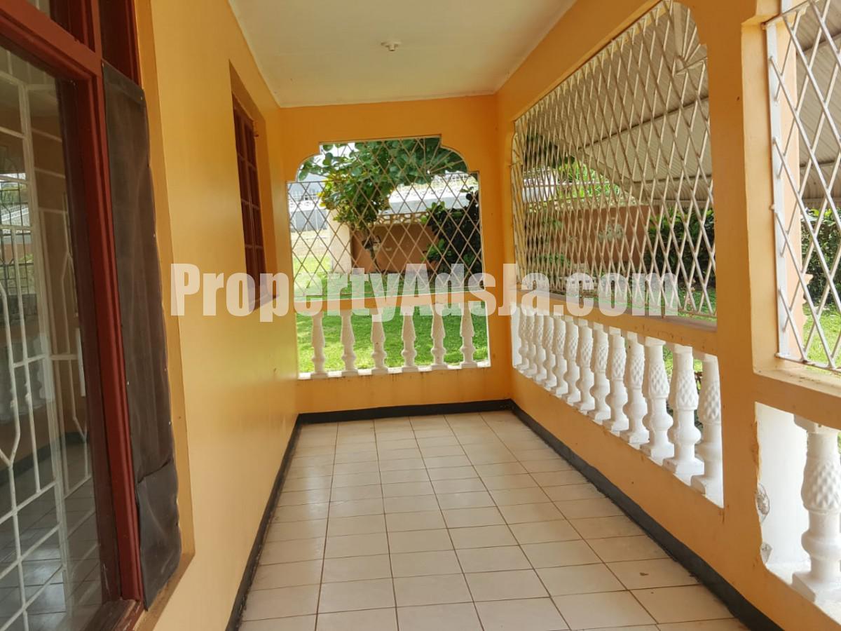 House For Rent in Mandeville Manchester, Manchester Jamaica