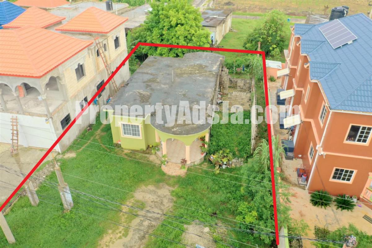 House For Sale in Luana, St. Elizabeth Jamaica