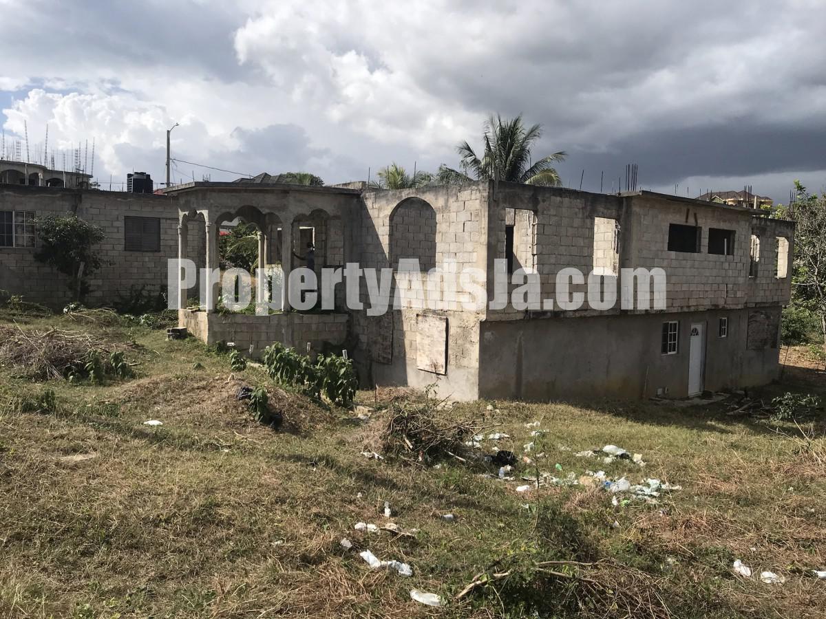 House For Sale in BLACK RIVER, St. Elizabeth Jamaica