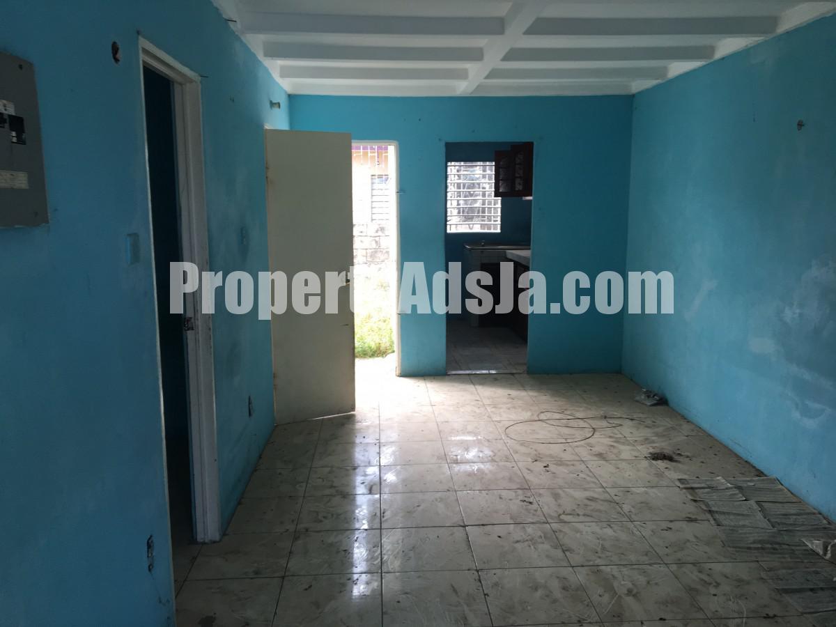 House For Sale in Waterford, St. Catherine Jamaica
