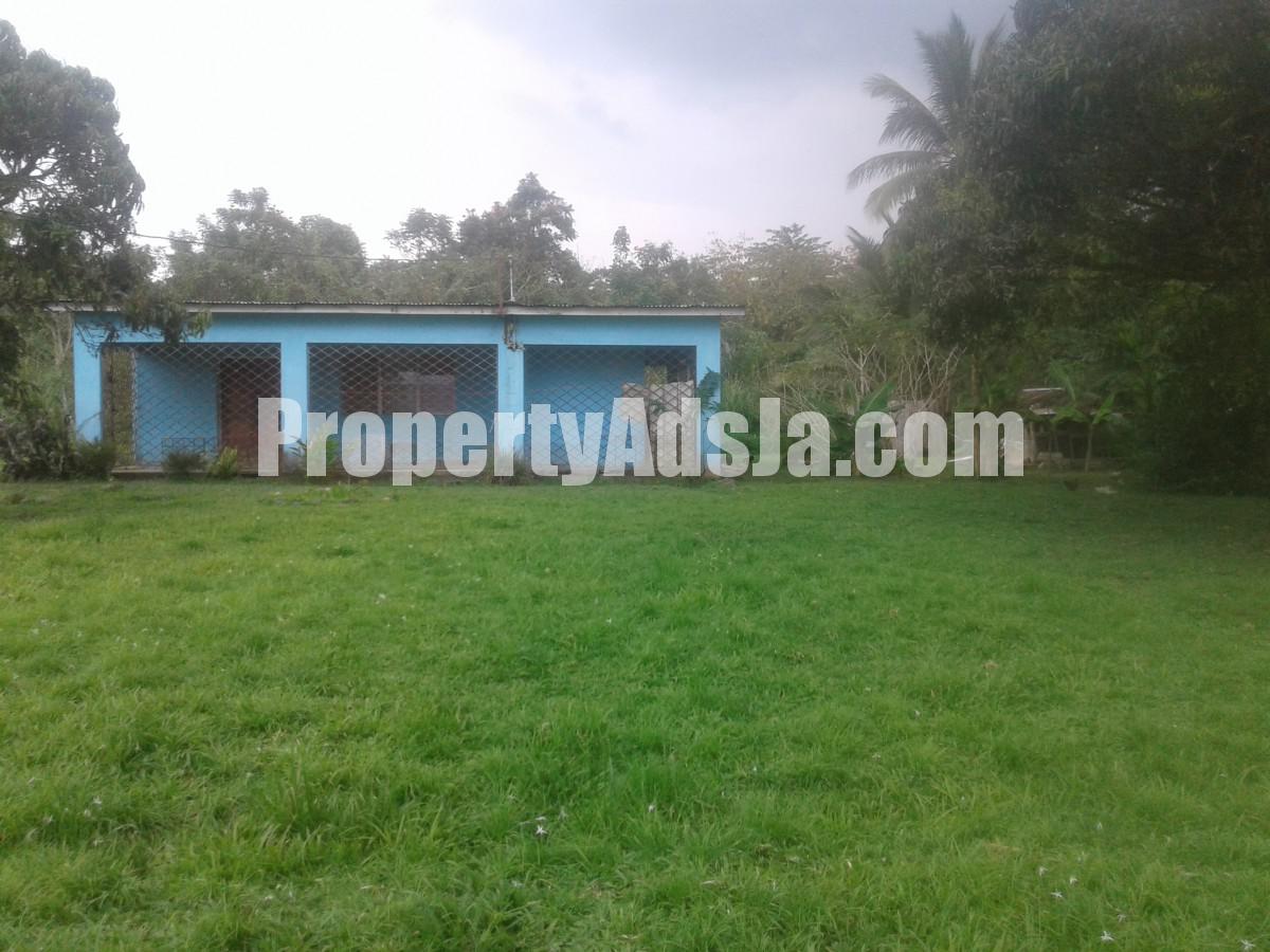 Residential lot For Sale in Bog Walk, Kingston / St. Andrew Jamaica