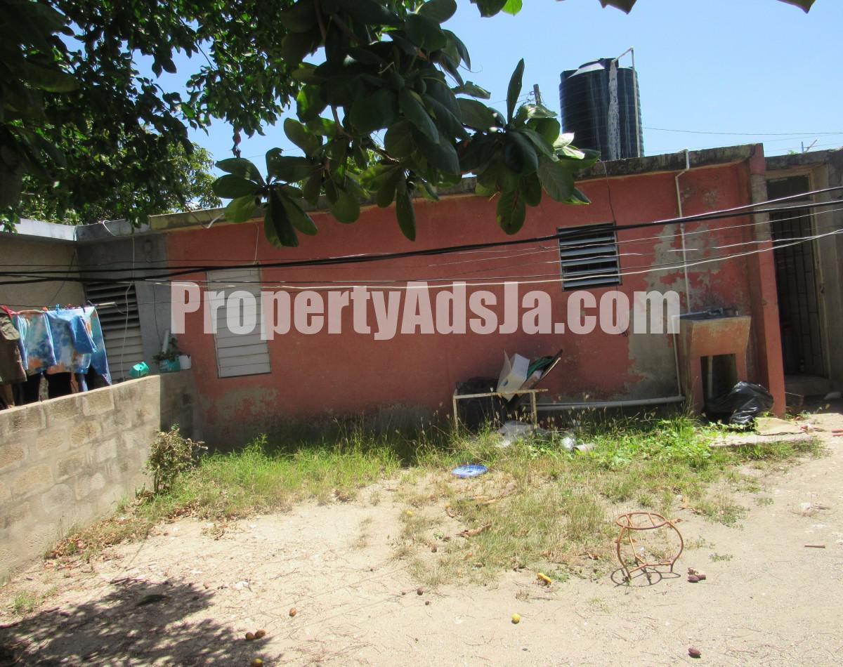 House For Sale in Westmeade, St. Catherine Jamaica