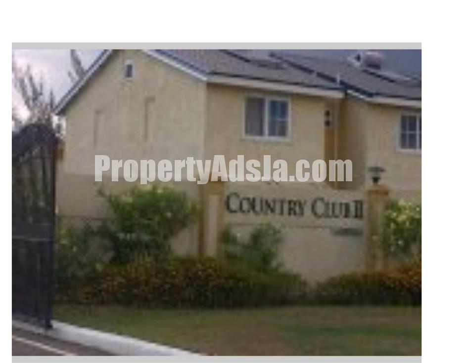 Townhouse For Sale in St Catherine, St. Catherine Jamaica