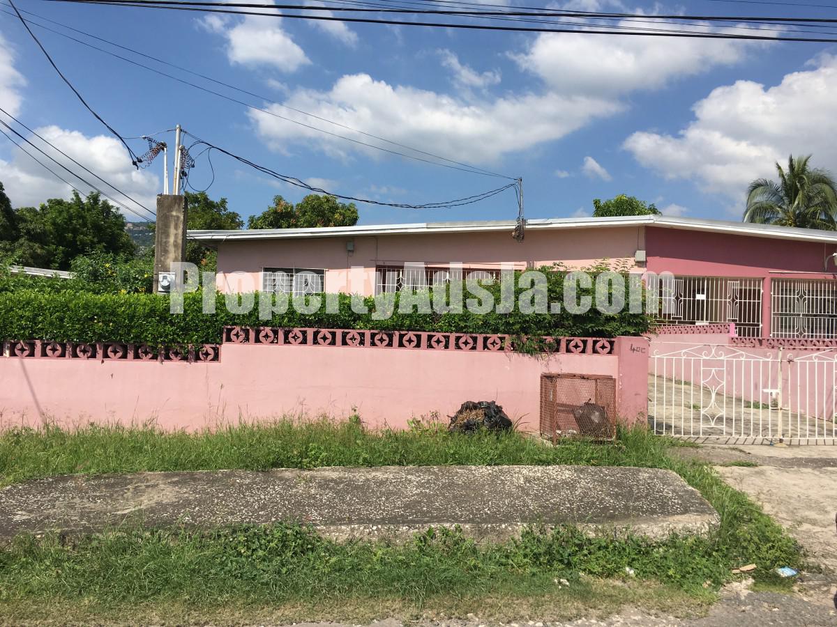 House For Sale in Kingston 19, Kingston / St. Andrew Jamaica