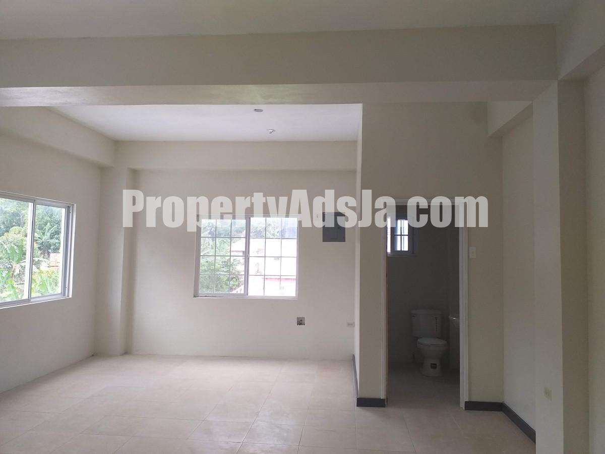 Commercial building For Rent in Browns Town, St. Ann Jamaica