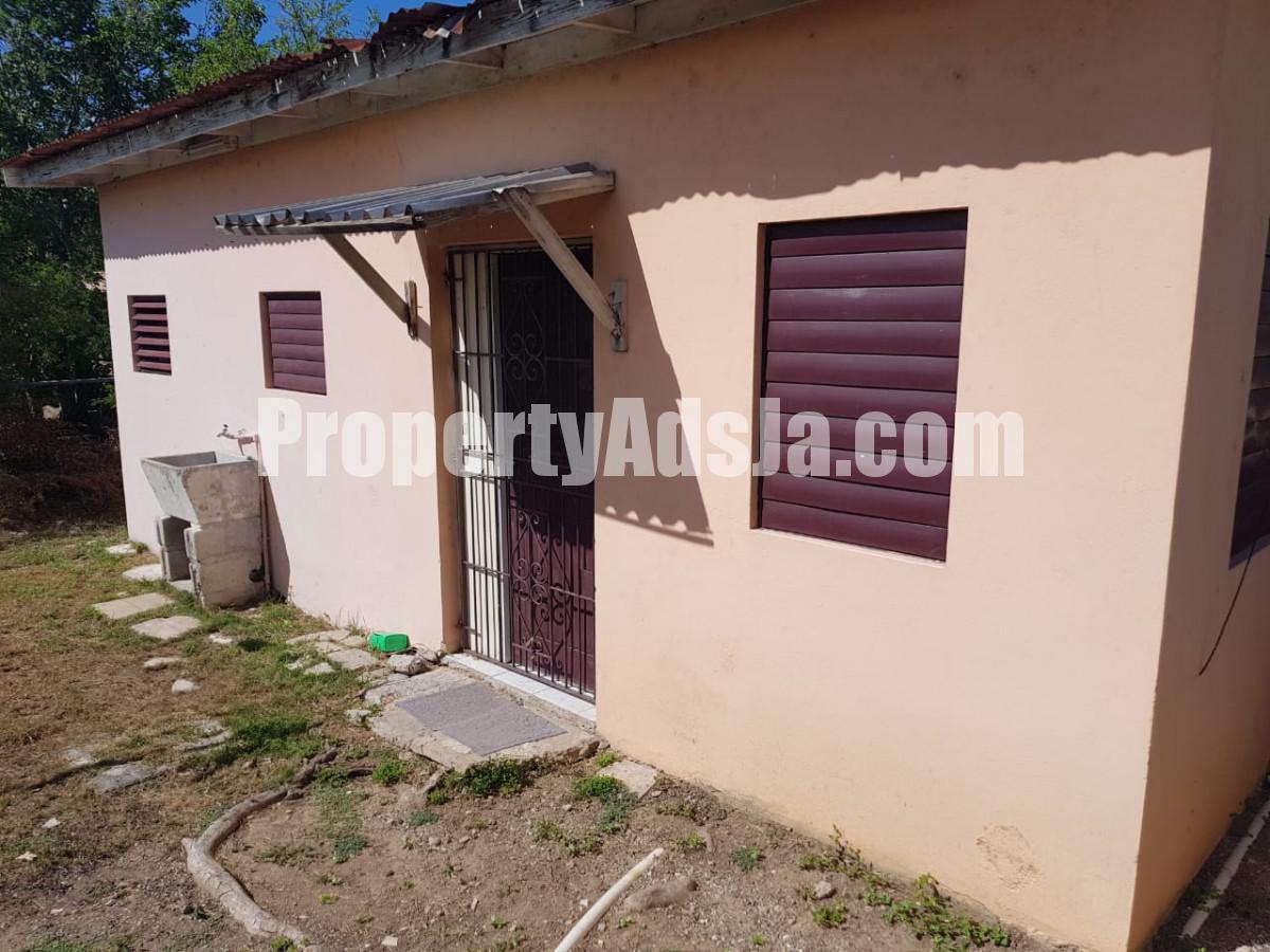 House For Sale in Bridgeport, St. Catherine Jamaica
