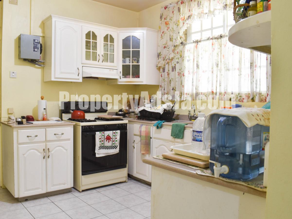 House For Sale in Graham Heights, Kingston / St. Andrew Jamaica