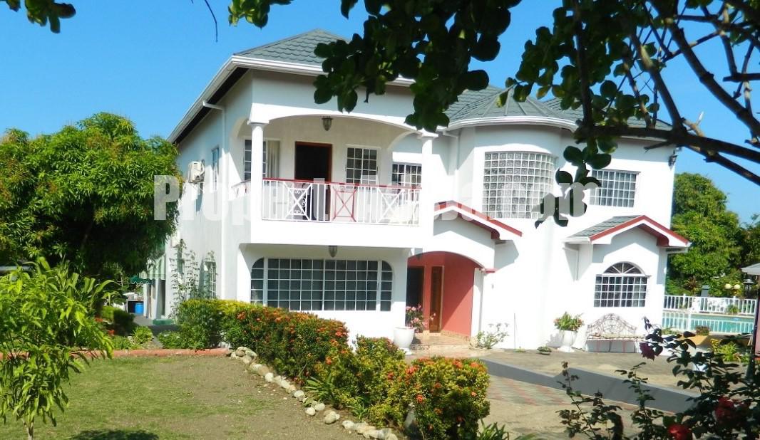 House For Sale in TOWER ISLE, St. Mary Jamaica