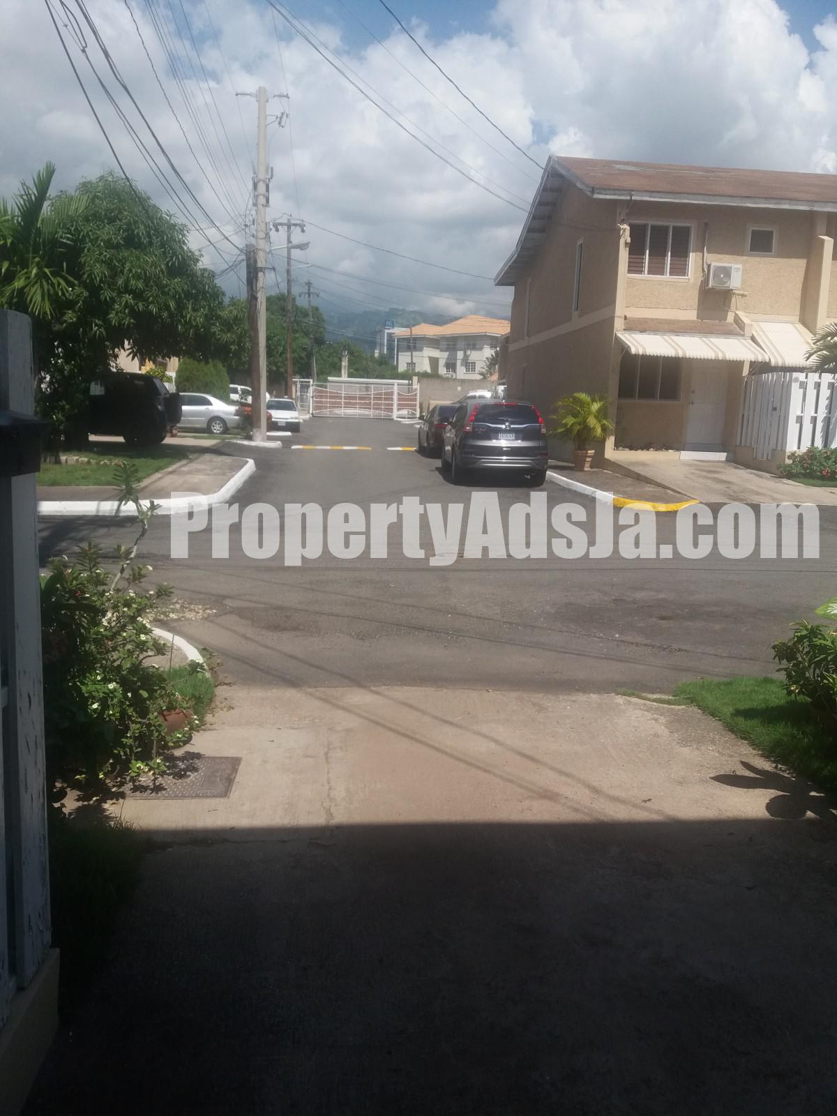 Townhouse For Sale in New Kingston, Kingston / St. Andrew Jamaica