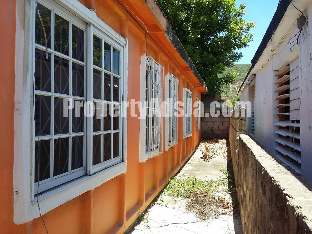 House For Sale in Bridgeport, St. Catherine Jamaica