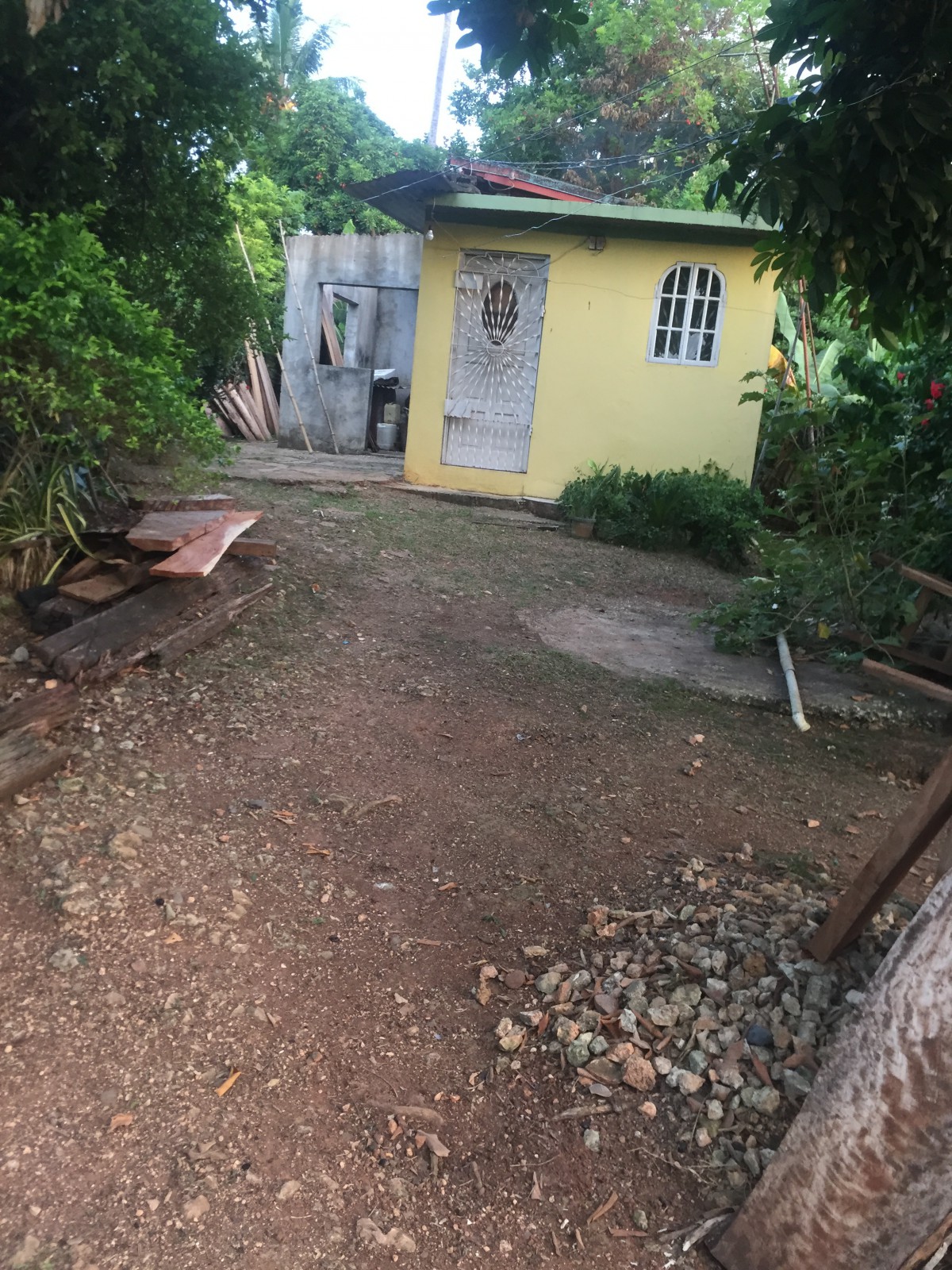 House For Sale in Linstead, St. Catherine Jamaica