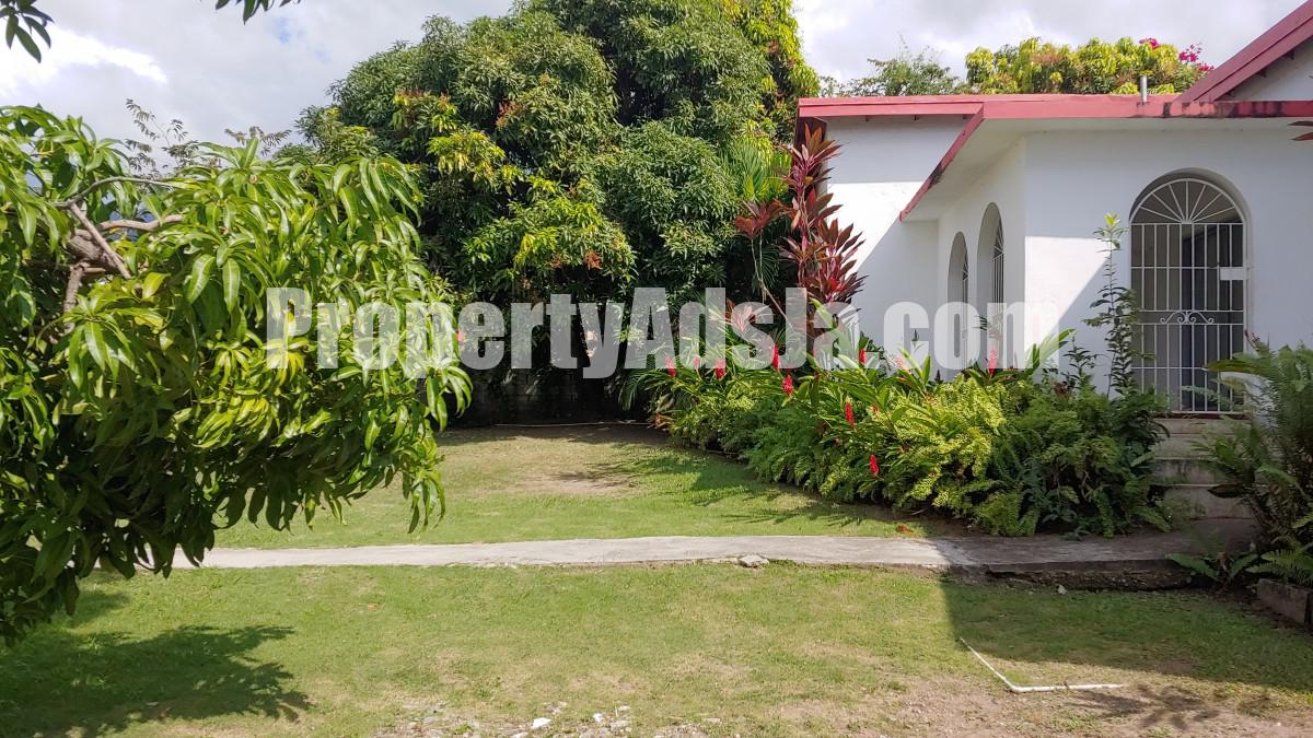 House For Sale in Cherry Gardens, Kingston / St. Andrew Jamaica