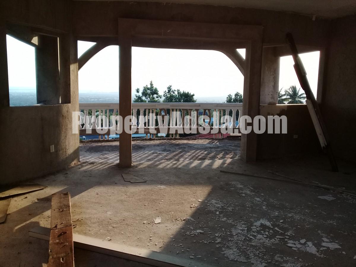 House For Sale in Cherry Gardens, Kingston / St. Andrew Jamaica