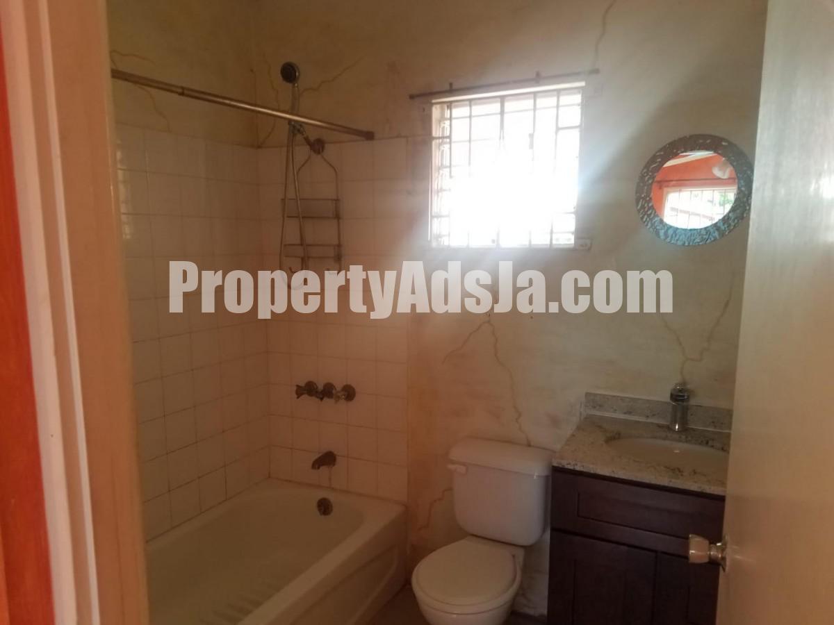 Apartment For Rent in The Cunningham Manor, Kingston / St. Andrew