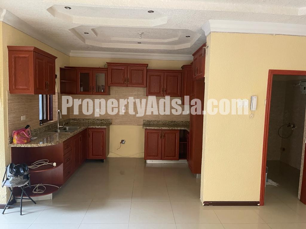 Apartment For Rent in Liguanea, Kingston / St. Andrew Jamaica
