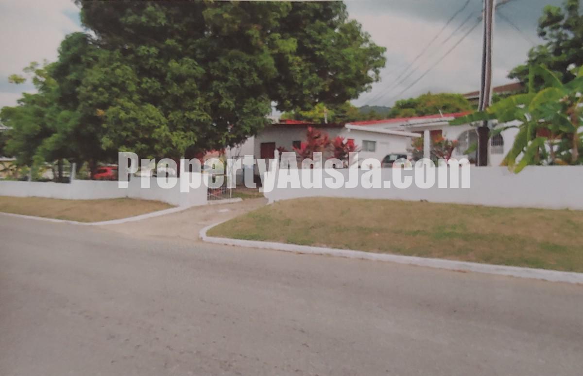 House For Sale in Cherry Gardens, Kingston / St. Andrew Jamaica