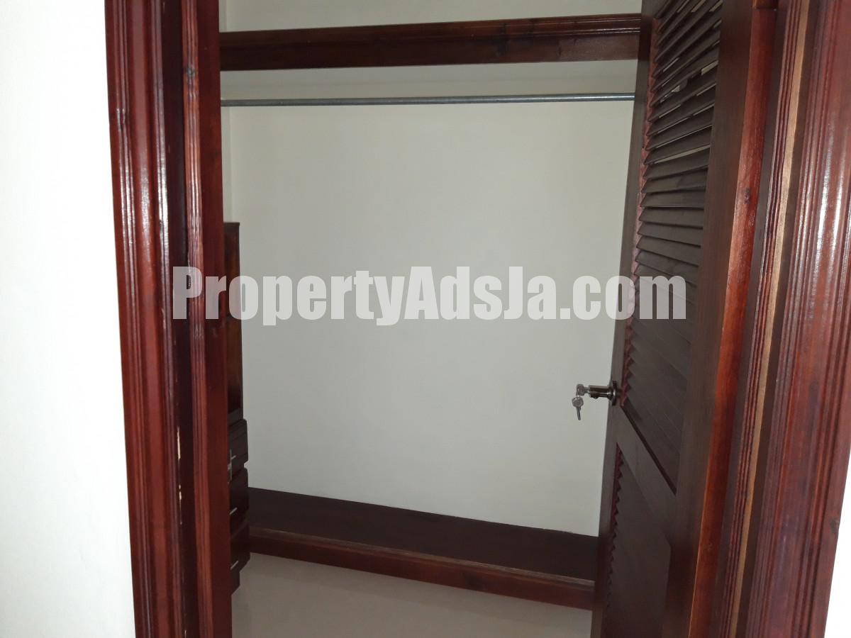 Townhouse For Rent in Jacks Hills, Kingston / St. Andrew Jamaica