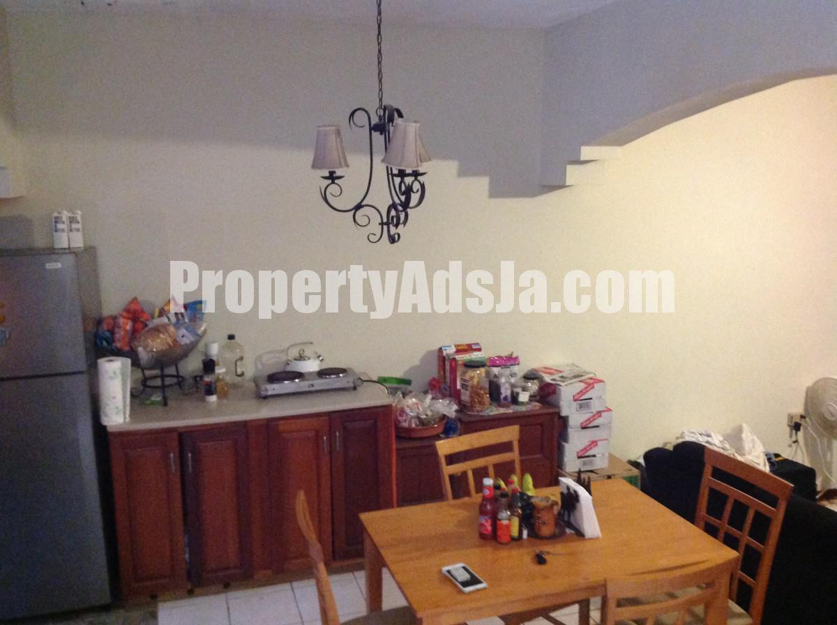 Townhouse For Sale in Red Hills road, Kingston / St. Andrew Jamaica