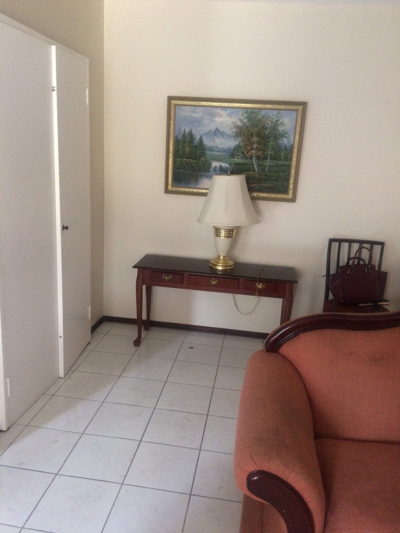 Apartment For Sale in CLOSE TO NEW KINGSTON DEVON HOUSE, Kingston / St