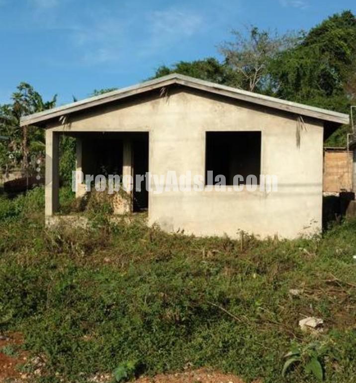 House For Sale in Duncans, Trelawny Jamaica