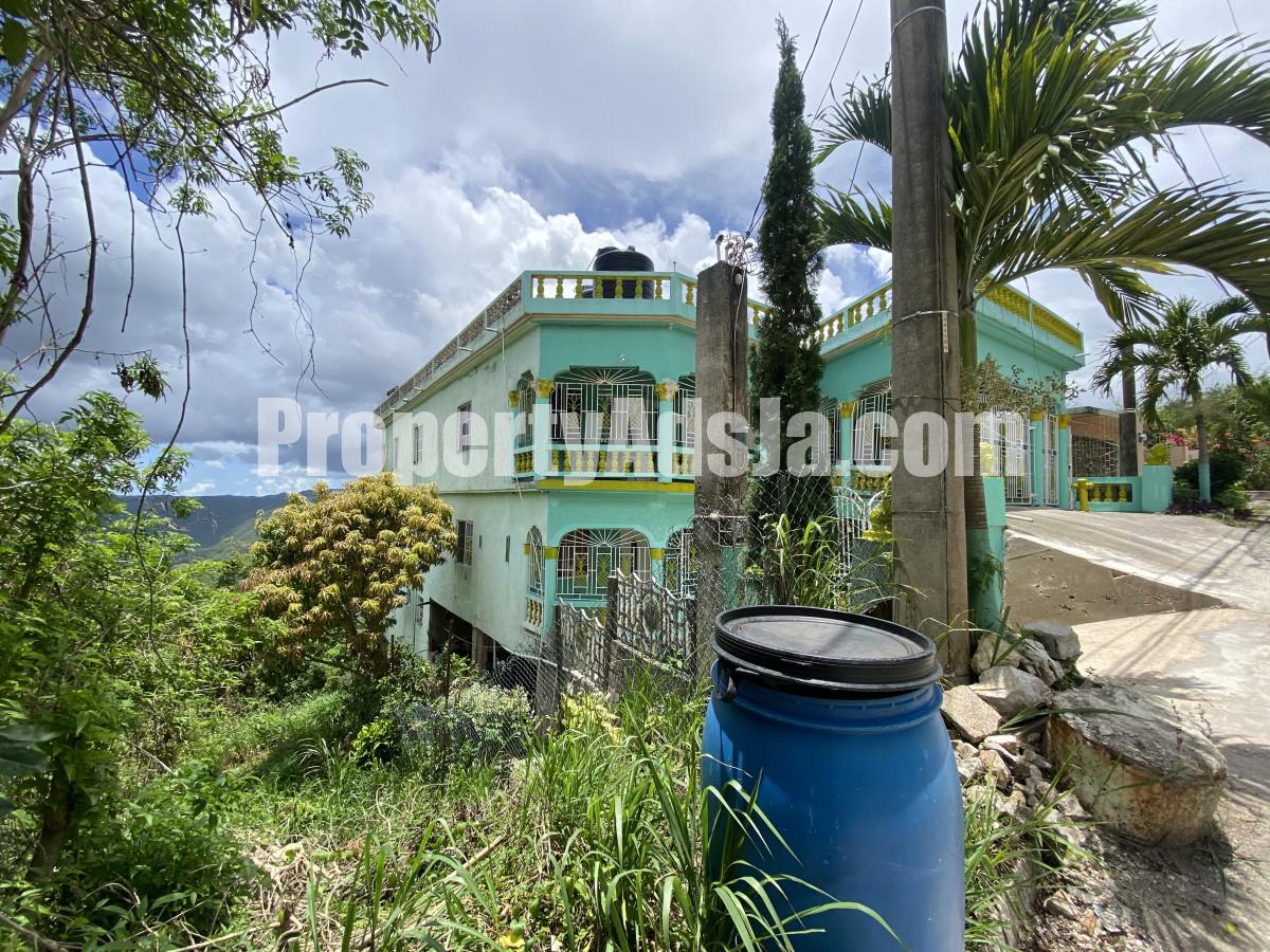 House For Sale in Melrose Mews Mandeville, Manchester Jamaica