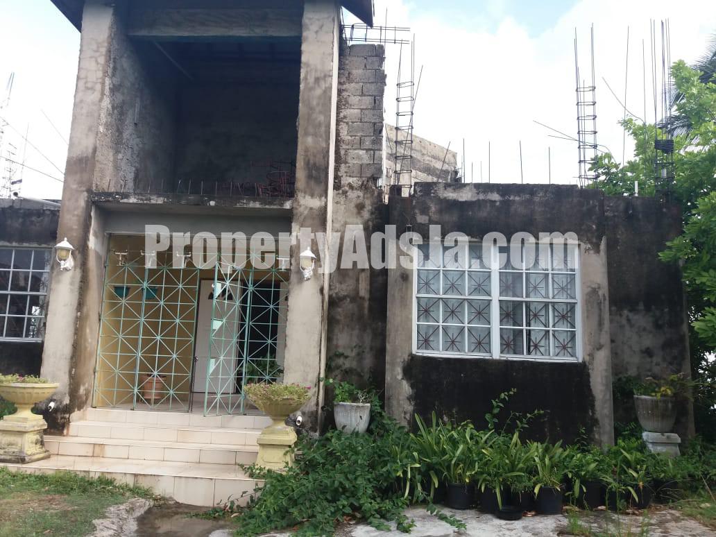 House For Sale in Chancery Hall, Kingston / St. Andrew Jamaica
