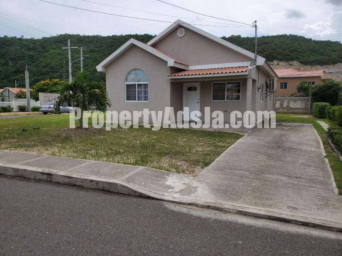 House For Sale in Caymanas Estate, St. Catherine Jamaica