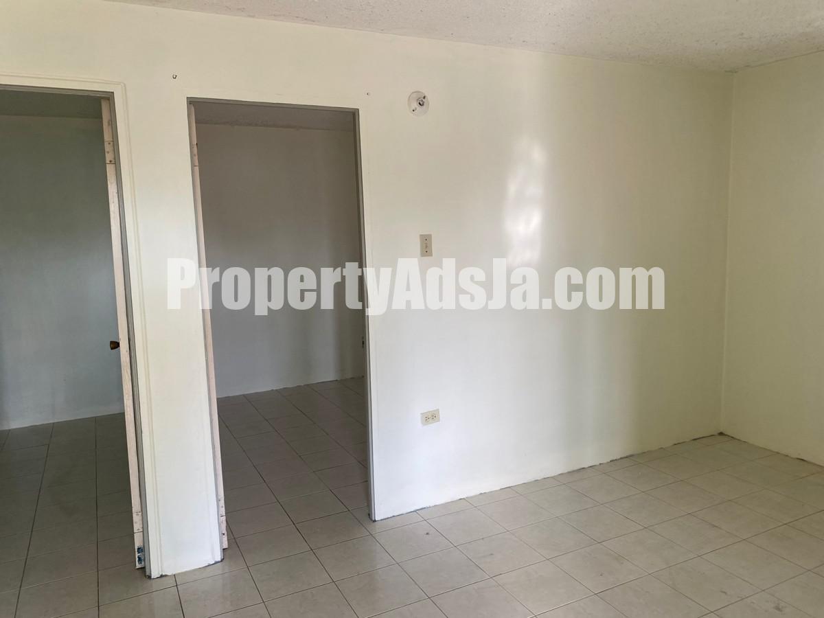 Flat For Rent in Innswood Village, St. Catherine Jamaica
