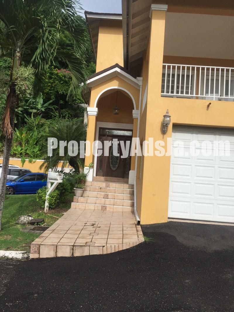 Townhouse For Rent in NORBROOK, Kingston / St. Andrew Jamaica