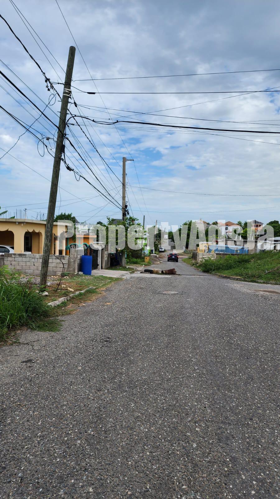 House For Sale in LONGVILLE PARK SECTOR T, Clarendon Jamaica