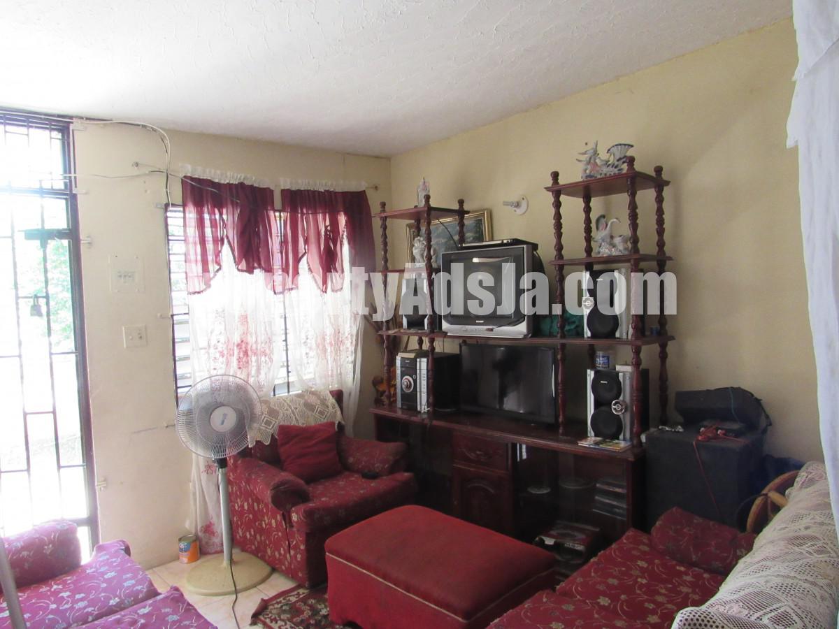House For Sale in Westmeade, St. Catherine Jamaica
