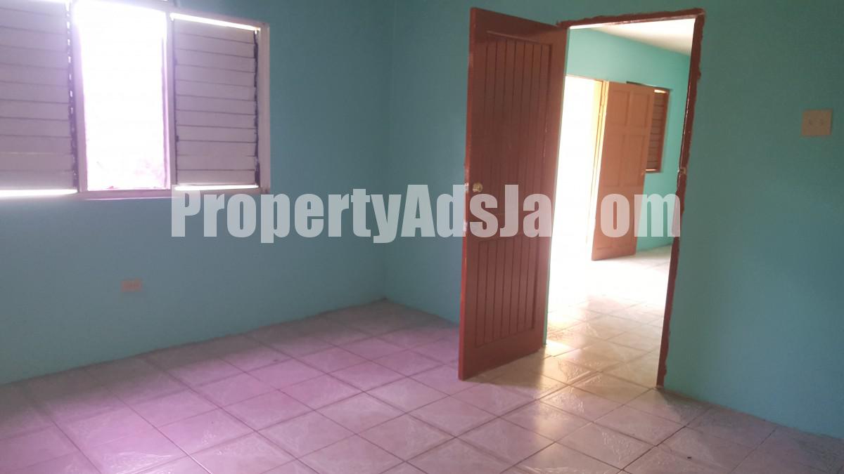 House For Rent in RETIREMENT, St. James Jamaica