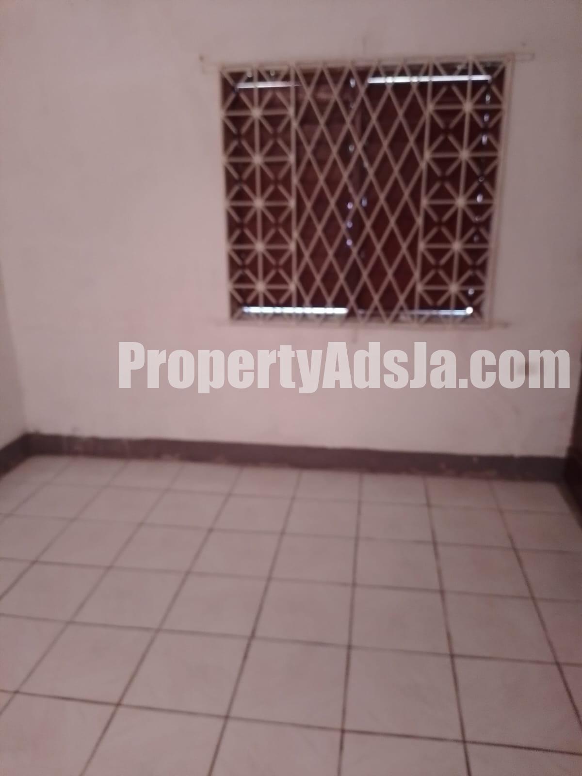 House For Sale in Glenmuir Heights May Pen, Clarendon Jamaica