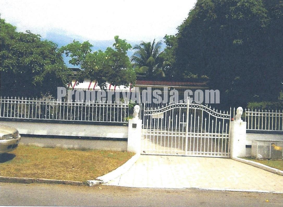 House For Sale in Havendale, Kingston / St. Andrew Jamaica