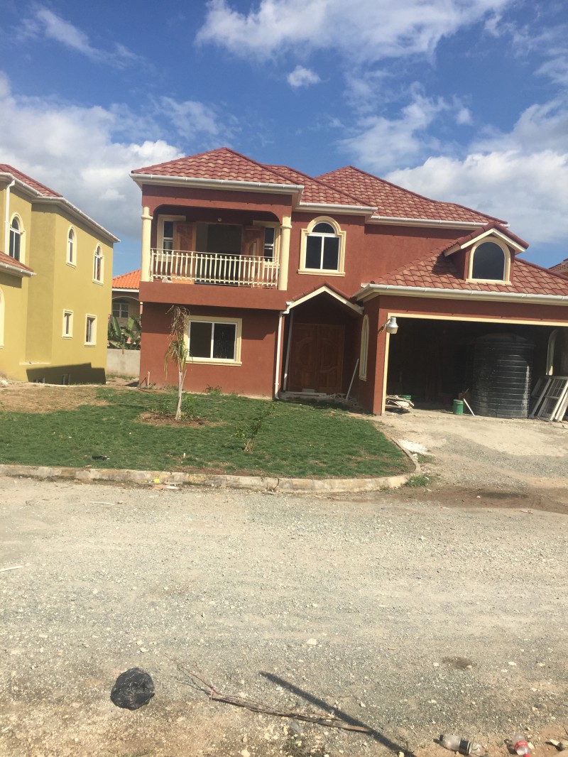 House For Sale in GOLDEN TRIANGLE, Kingston / St. Andrew Jamaica