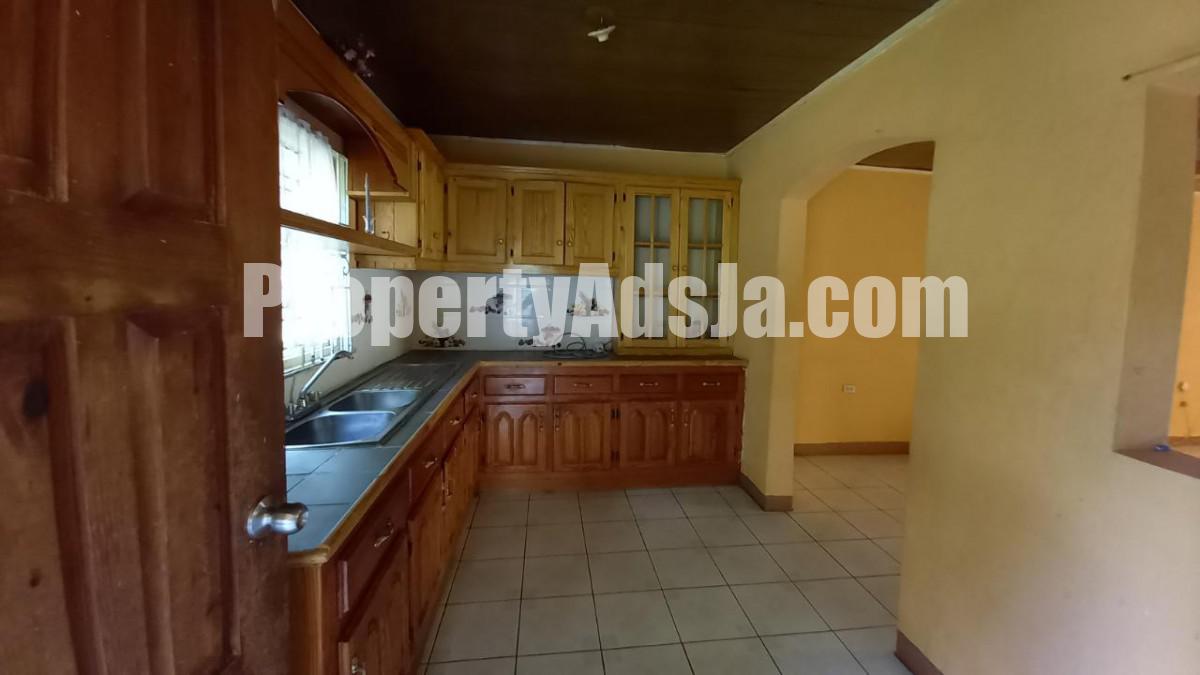House For Rent in Ashley Hall Housing Scheme, Clarendon Jamaica