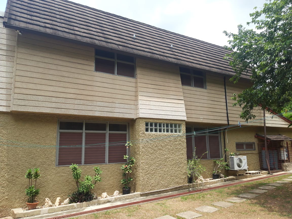 House For Sale in Gordon Town, Kingston / St. Andrew Jamaica