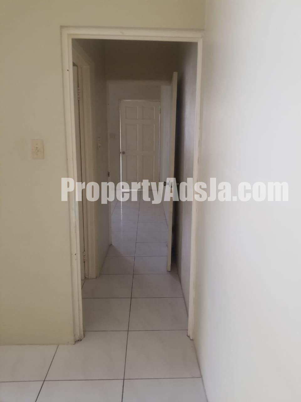 House For Rent in Molynes, Kingston / St. Andrew Jamaica