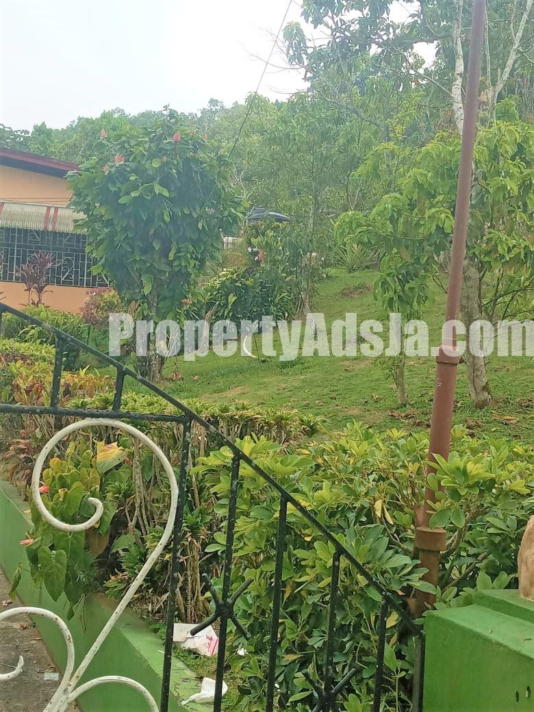 House For Sale in Rock Hall, Kingston / St. Andrew Jamaica