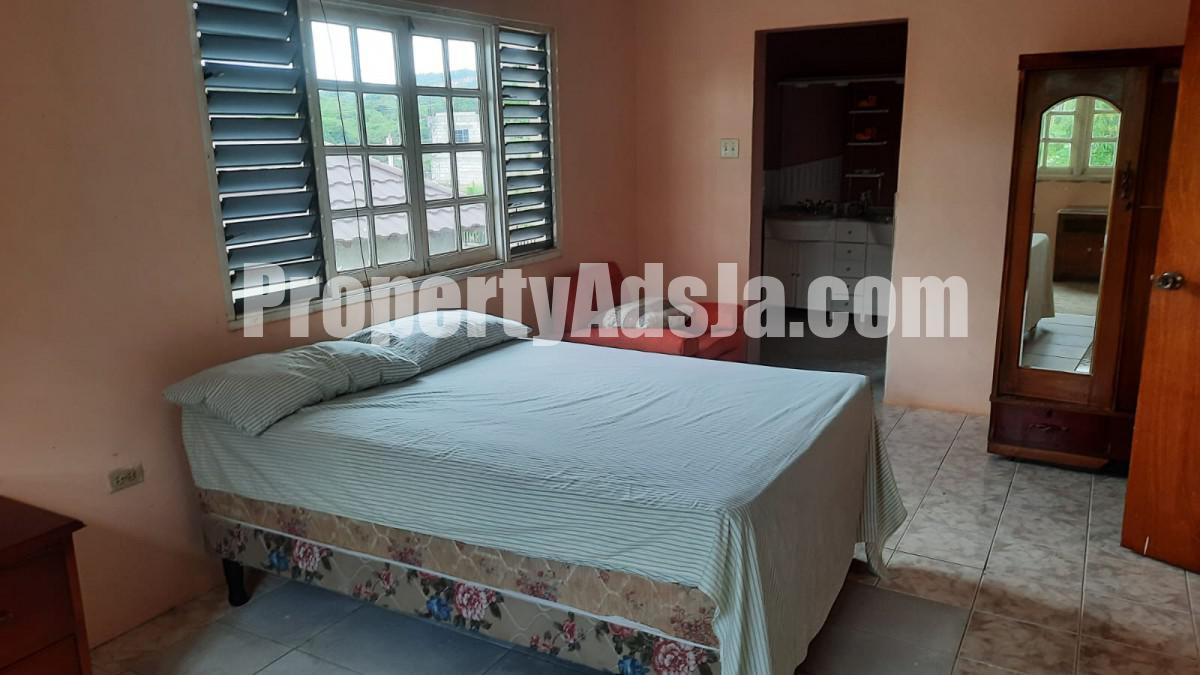 Flat For Rent in Green Acres, St. Catherine Jamaica