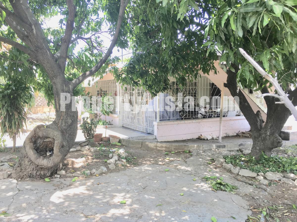 House For Sale in Norman Gardens, Kingston / St. Andrew Jamaica